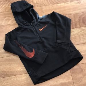 Boys Black Nike 1/2 ZIP Pullover (4T)